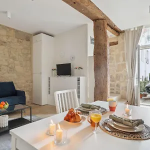 Ile St Louis - Cityapartmentstay , Paris France
