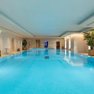 Lushpen - O2 Arena Apartment